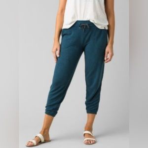 Prana size M cozy up ankle pant EUC, worn once
